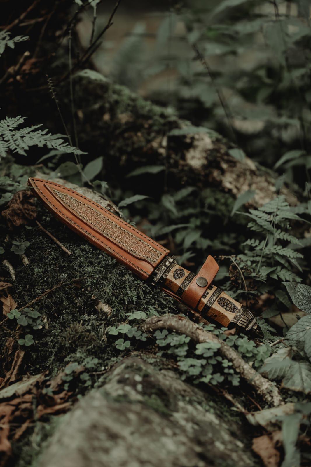 Blacksmith handmade carbon steel bowie style knife with genuie leather sheath