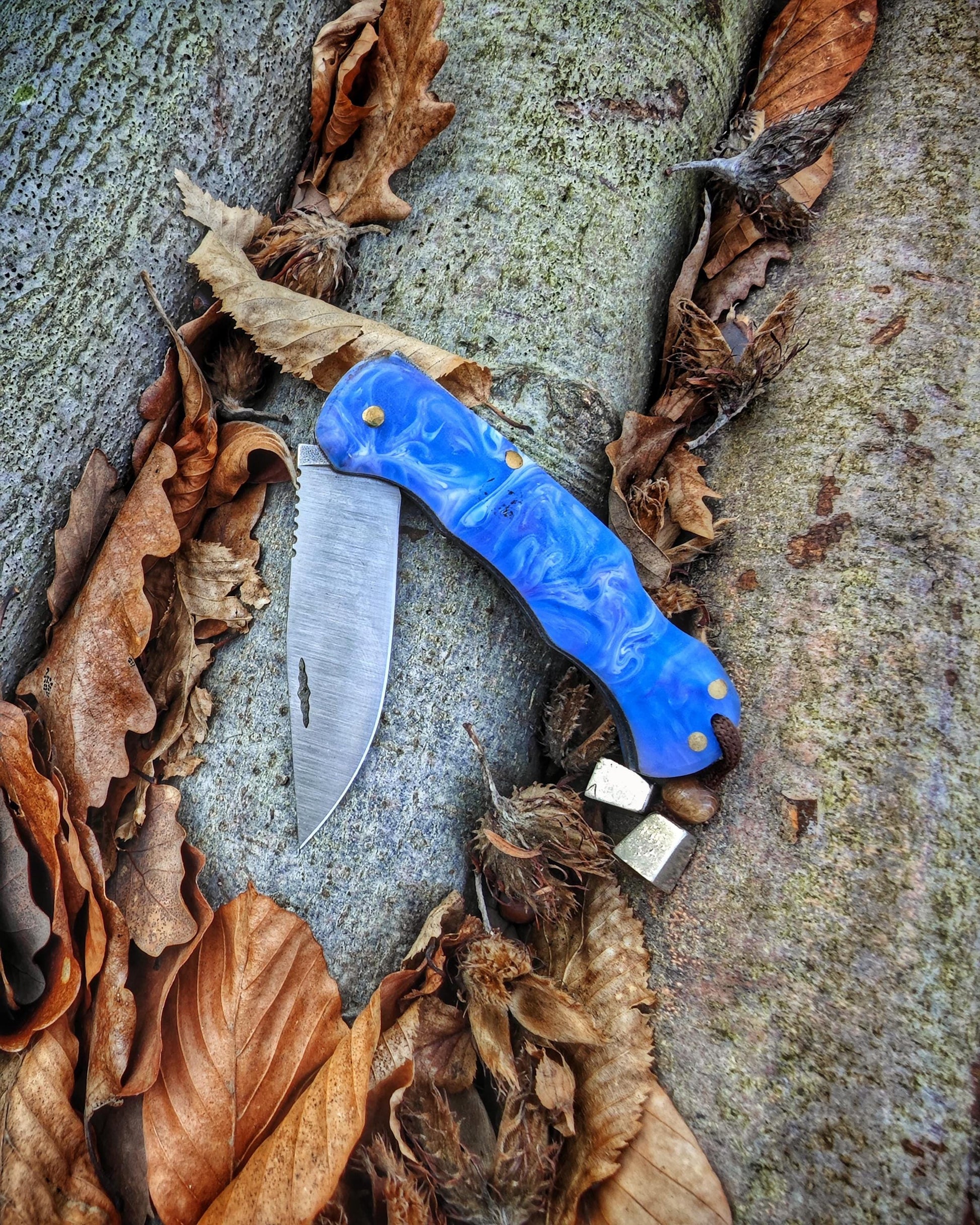 Perfect Blend of Style and Functionality Leather Knife Bracelet Utility Bracelet Compact Knife Sheath Outdoor Essential Versatile Accessory