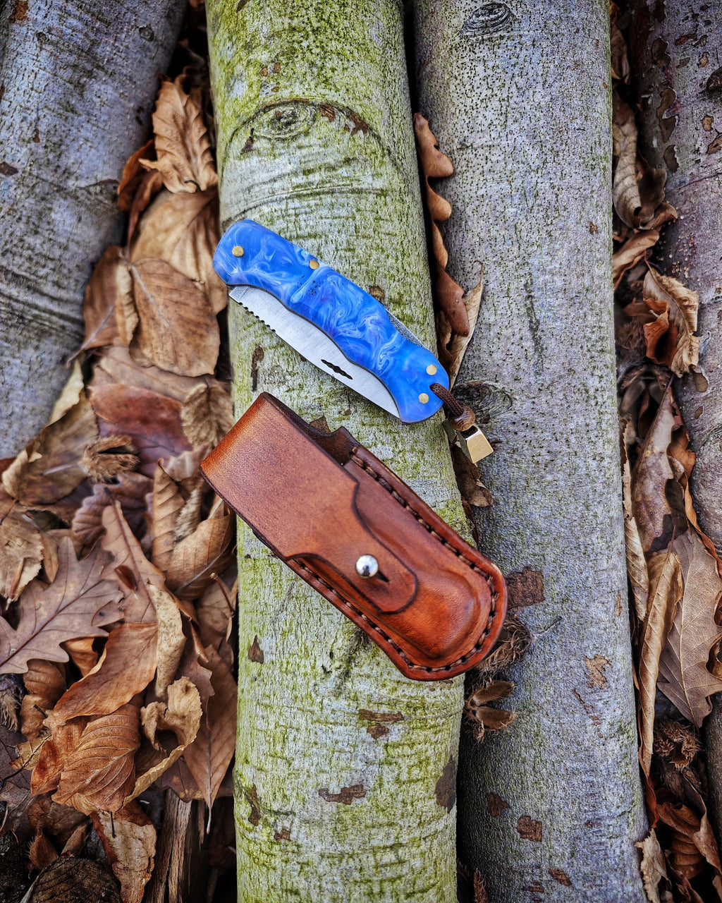 Perfect Blend of Style and Functionality Leather Knife Bracelet Utility Bracelet Compact Knife Sheath Outdoor Essential Versatile Accessory