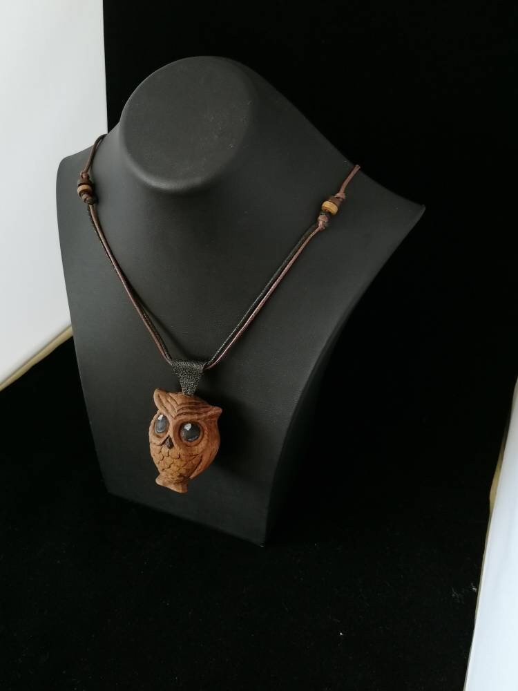 Hand-carved Owl Pendants: A Magnificent Choice That Brings Luck to Wearers!