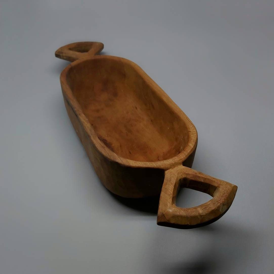 Handmade Minimalist Wooden Bowls with Dual Perforated Handles - Reflect Your Love for Nature