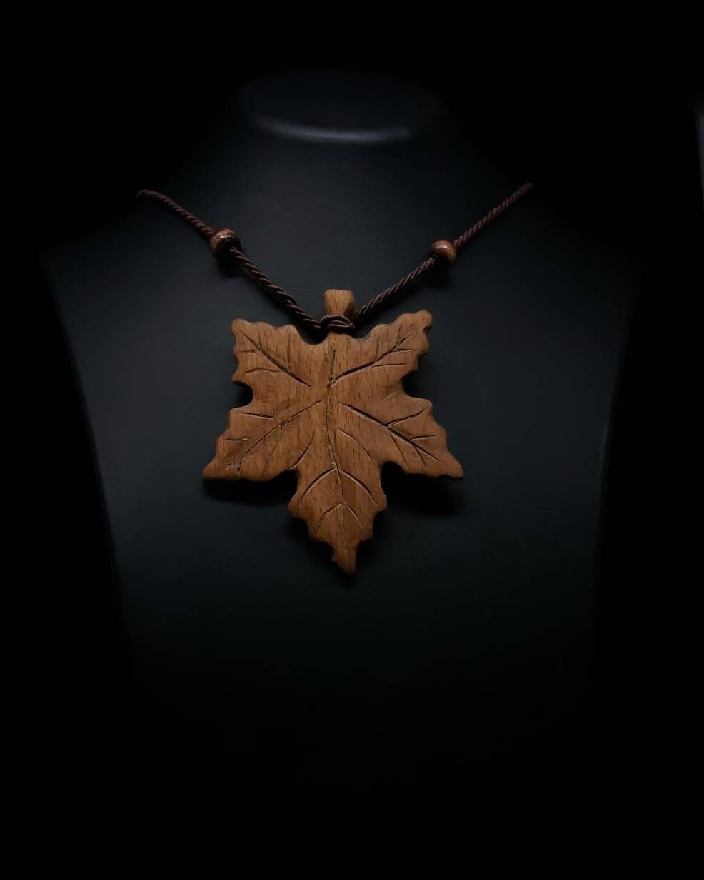 wooden carving leaf tree figure necklace pendant handmade jewelery gift accesories
