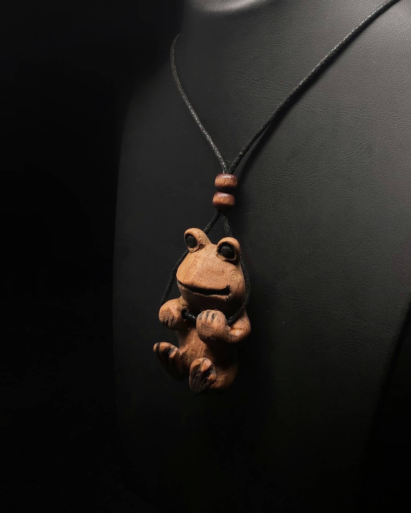 Hand-carved Frog Necklaces: Unleash the Cuteness with Delicate String Details!