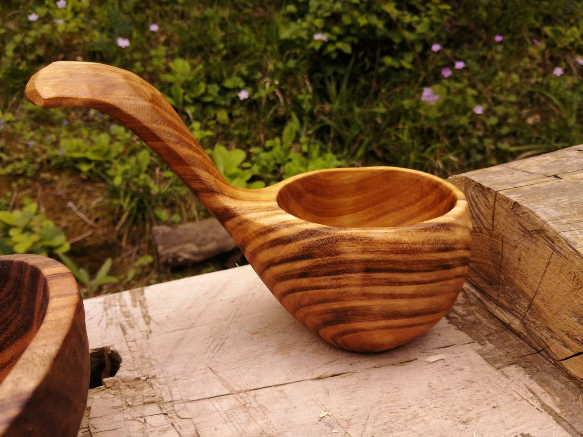 Handcrafted Nordic-Inspired Kuksa Cups with Historical Significance