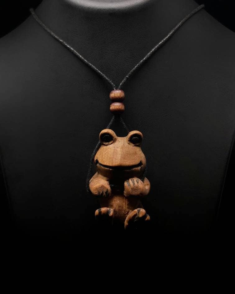 Hand-carved Frog Necklaces: Unleash the Cuteness with Delicate String Details!