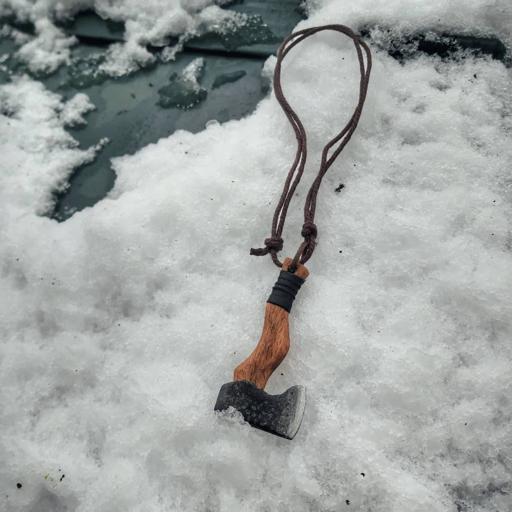 special design wooden ax necklace will be a good choice to give a gift boy dad and man friend gift valentine day