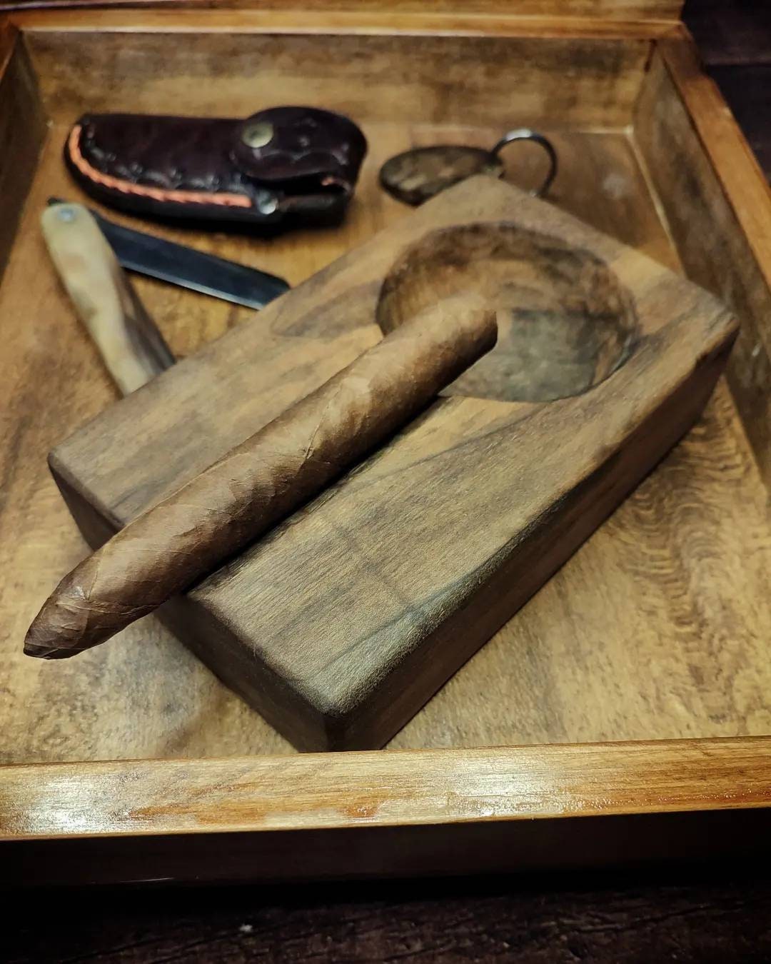 Indulge in Your Love of Cigars with Handmade Walnut Wood Cigar Ashtrays - Add a Sophisticated Touch to Your Smoking Experience