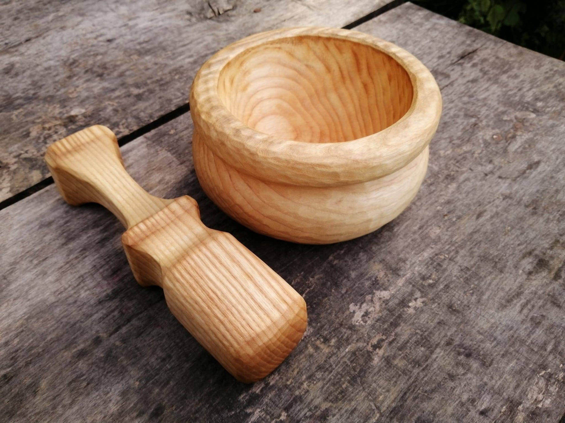 Natural Wood Mortar and Pestle Set - Perfect for Crushing Garlic and Making Sauces Handcrafted Wooden Mortar and Pestle Set