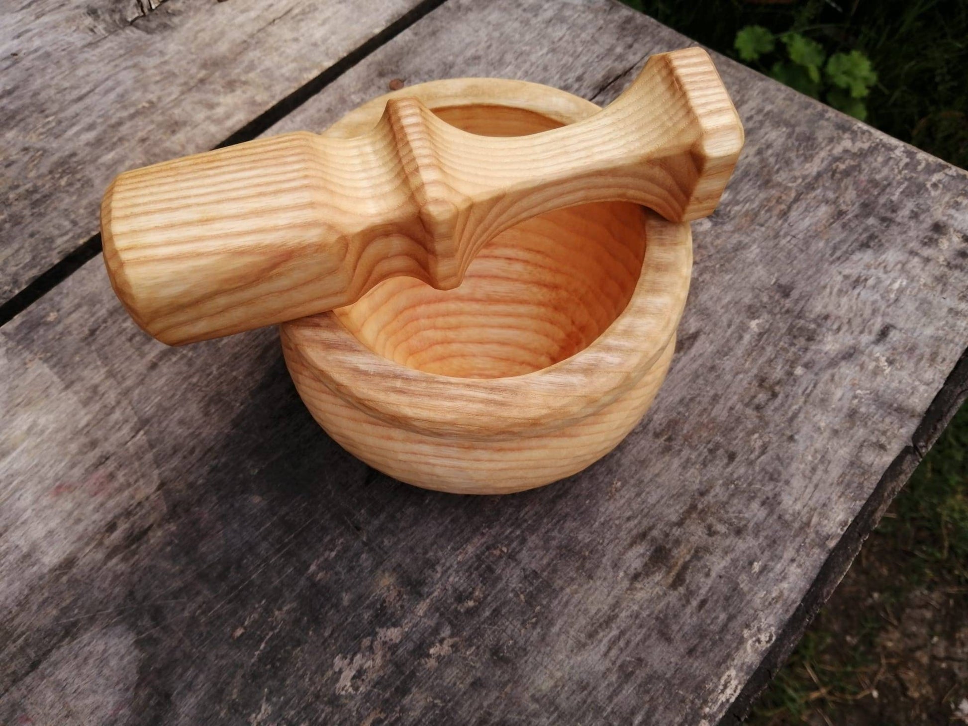 Natural Wood Mortar and Pestle Set - Perfect for Crushing Garlic and Making Sauces Handcrafted Wooden Mortar and Pestle Set