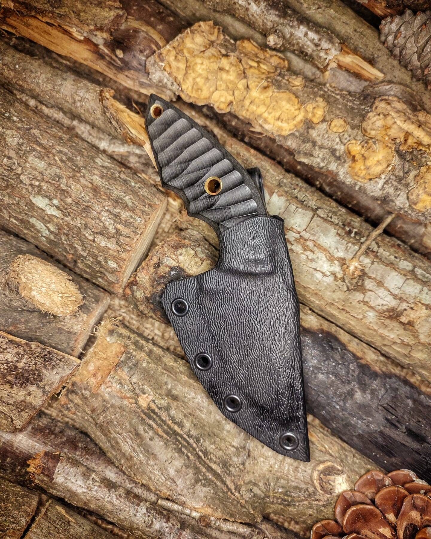 Handmade EDC Neck Knife with Carbon Steel Blade and Kydex Sheath