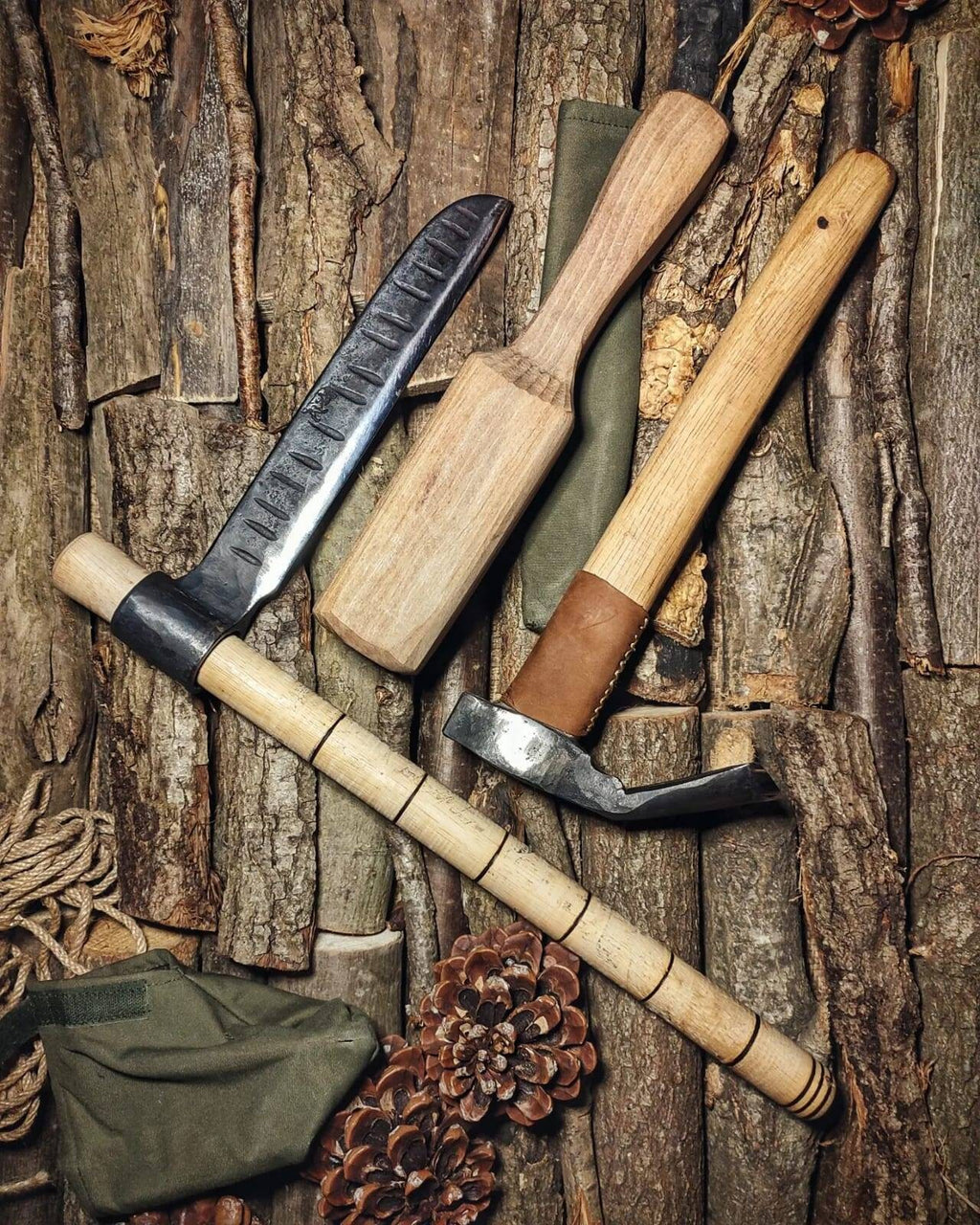 Hand-Forged Carving Set - Splitting Froe, Carving Knife, and Mallet Premium Quality Carving Set - Handmade with Hot Iron Forged Carving Tool
