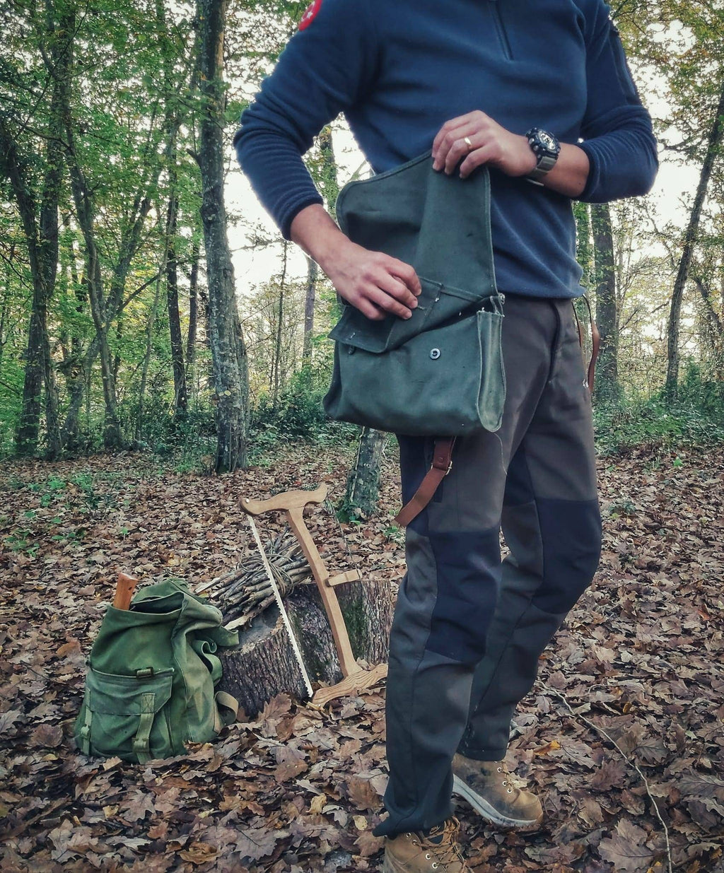 Canvas daily use minimalist messenger bag