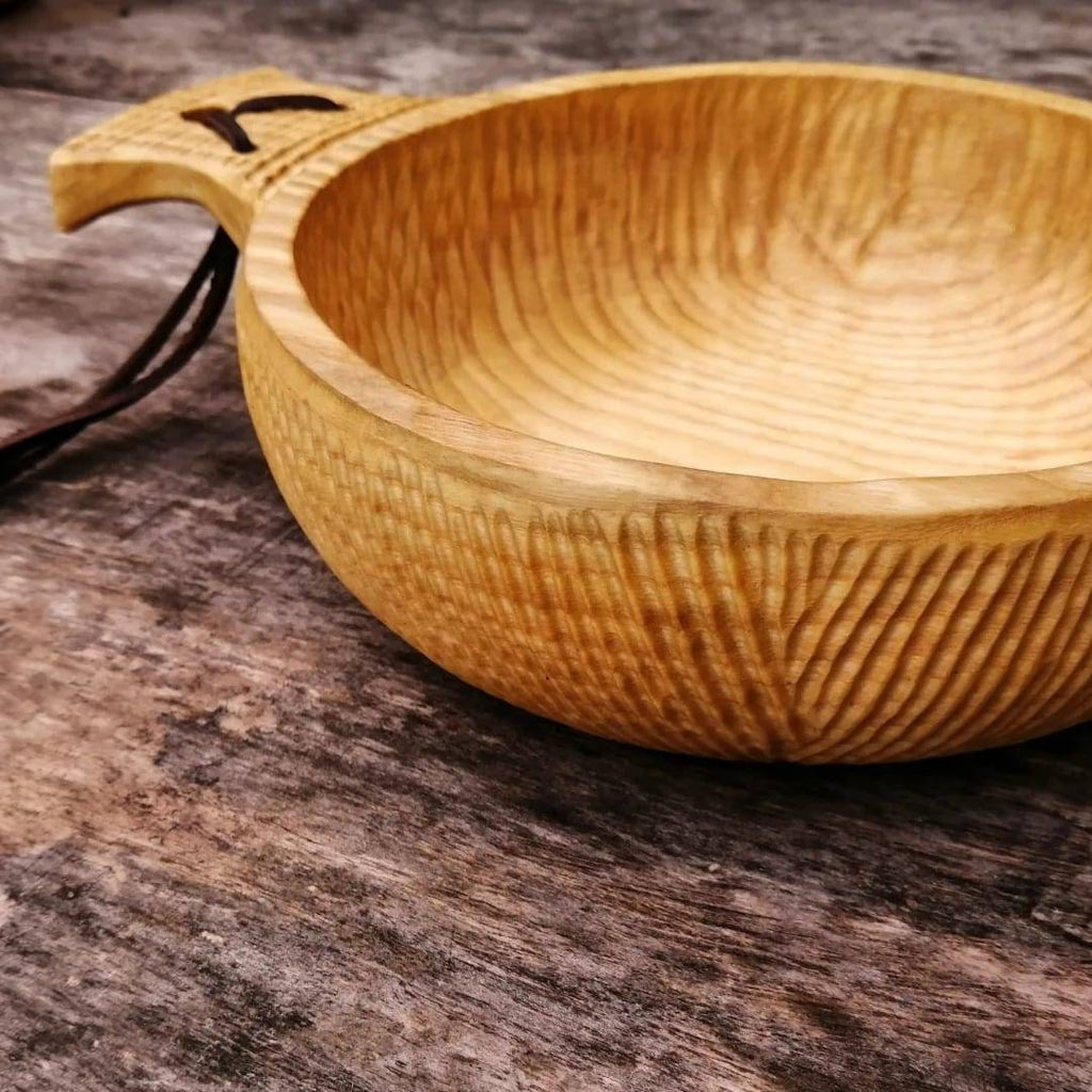 Rustic Charm Meets Durability: Handcrafted Wooden Bowl for Camping and Bushcraft