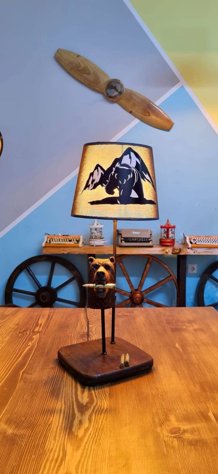 Handmade bear figured hunter table lamp floor lamp