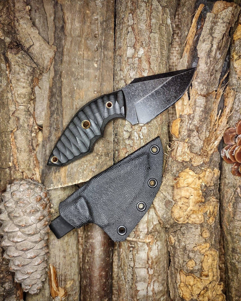 Handmade EDC Neck Knife with Carbon Steel Blade and Kydex Sheath