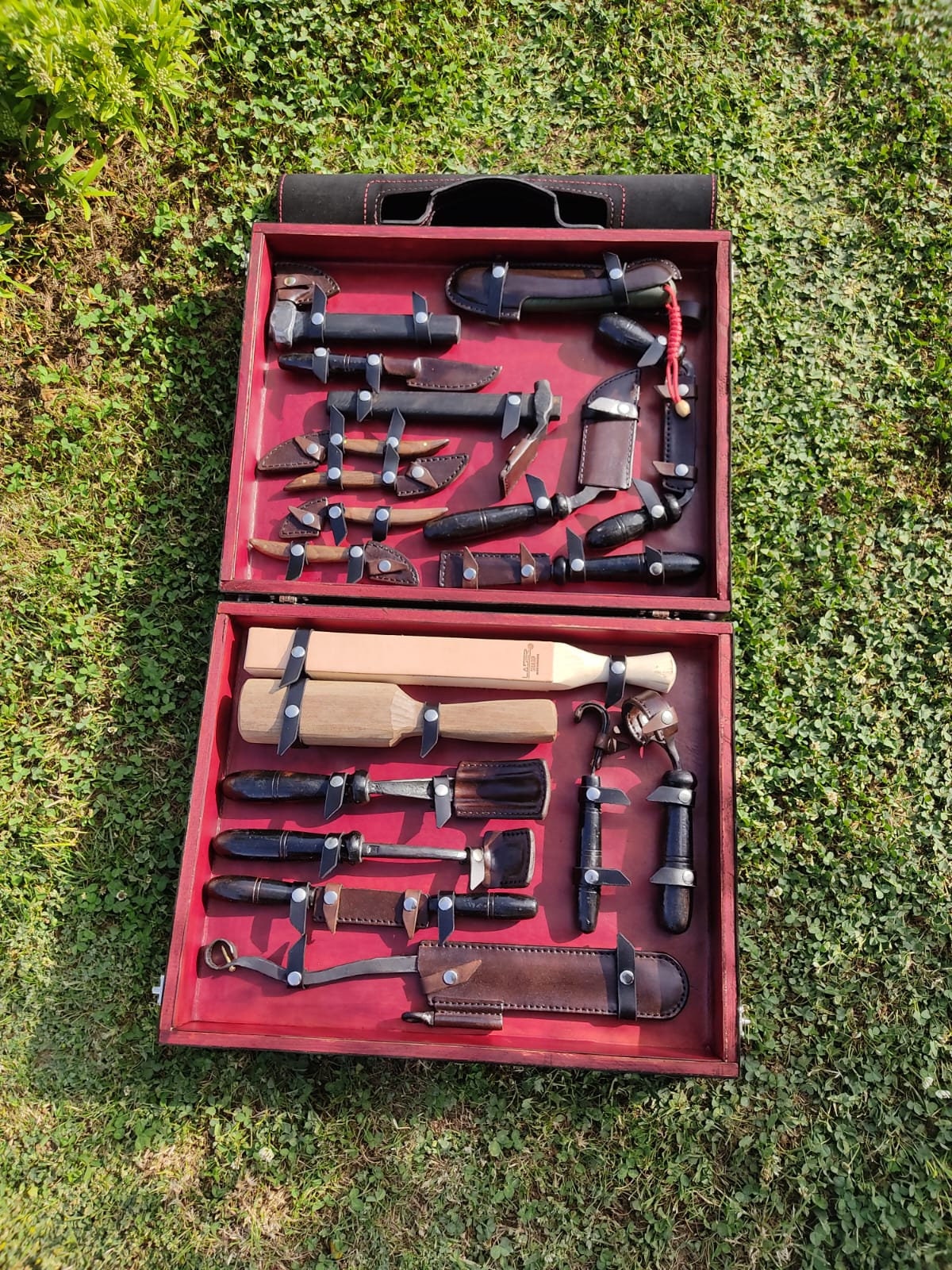 Magnificent Woodcarving Set and Leather Bag: Endless Solution for All Your Carving Needs