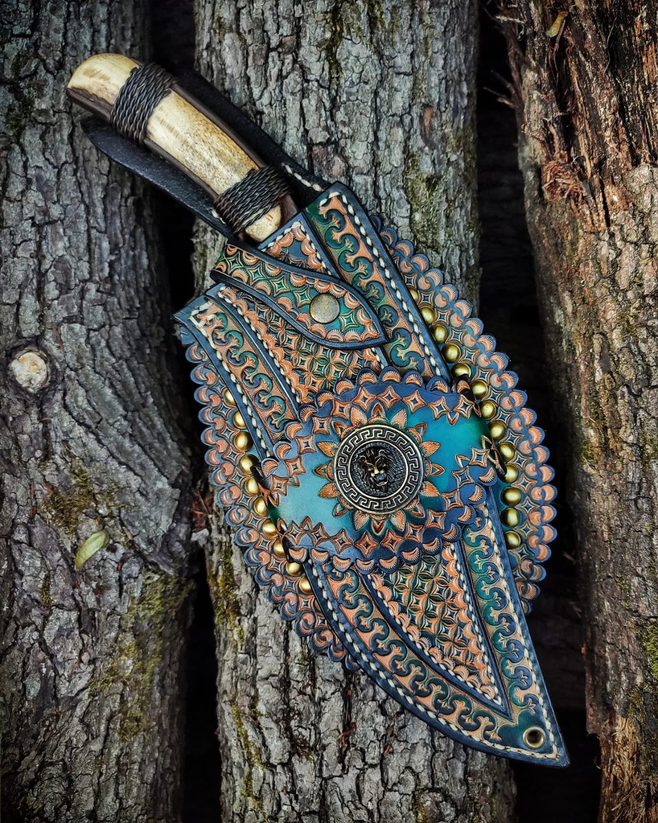 Custom handmade hand forged blacksmith artisan primitive knife with leather sheath bushcraft knife blacksmith art