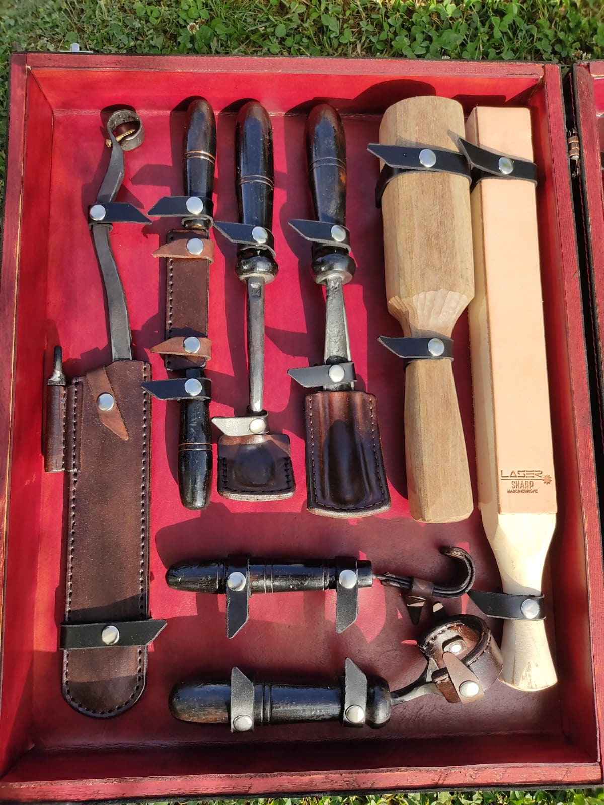 Magnificent Woodcarving Set and Leather Bag: Endless Solution for All Your Carving Needs