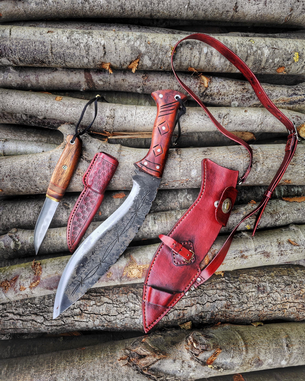 Authentic Nepal Kukri and Handcrafted Pukko Knife: A Modern Interpretation of Traditional Craftsmanship