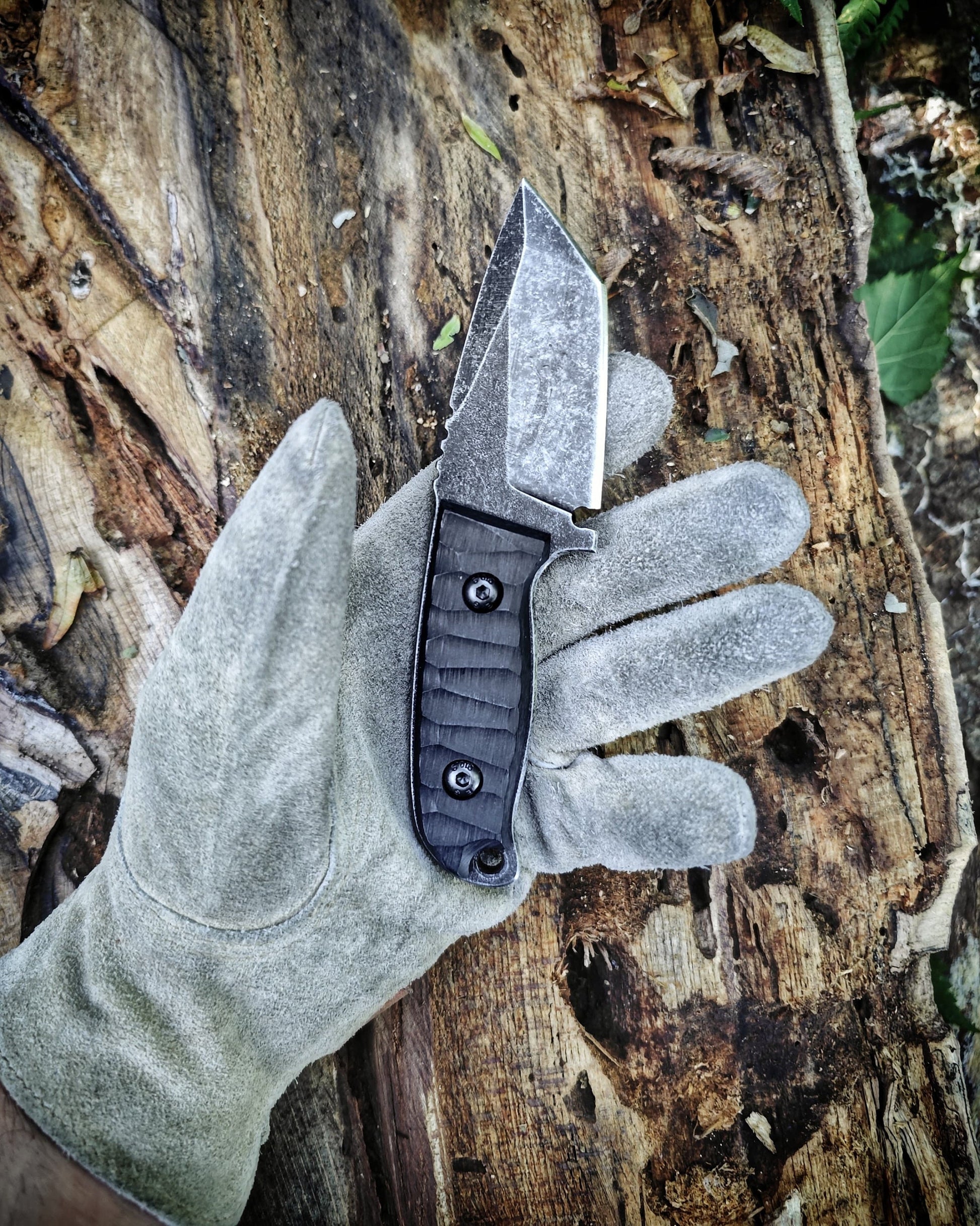 Tactical EDC n690 stainless steel knife with kydex sheath