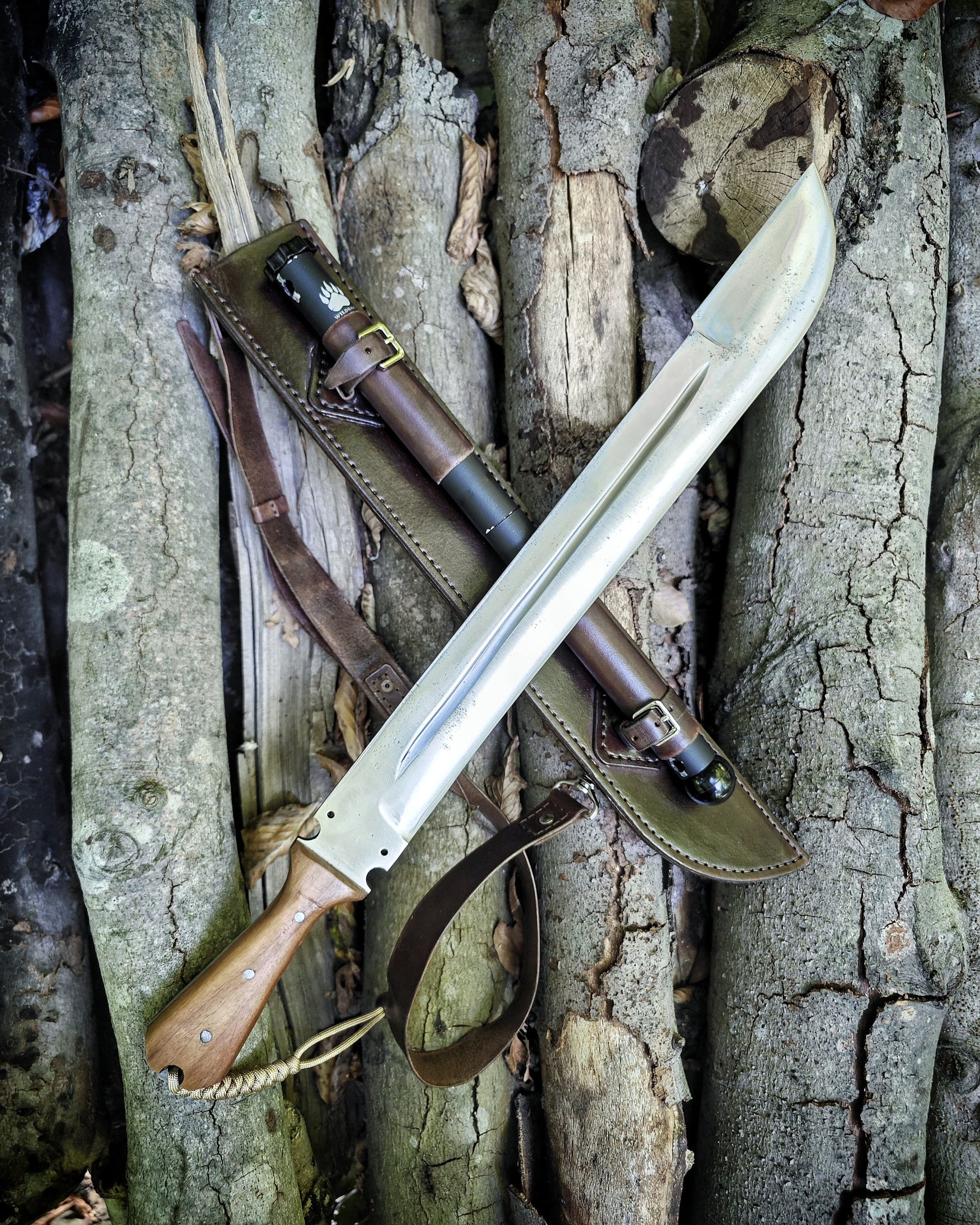 Perfect Pair for Nature Enthusiasts: Carbon Steel Forest Knife and Leather Sheathed Portable Bowsaw Saw Set