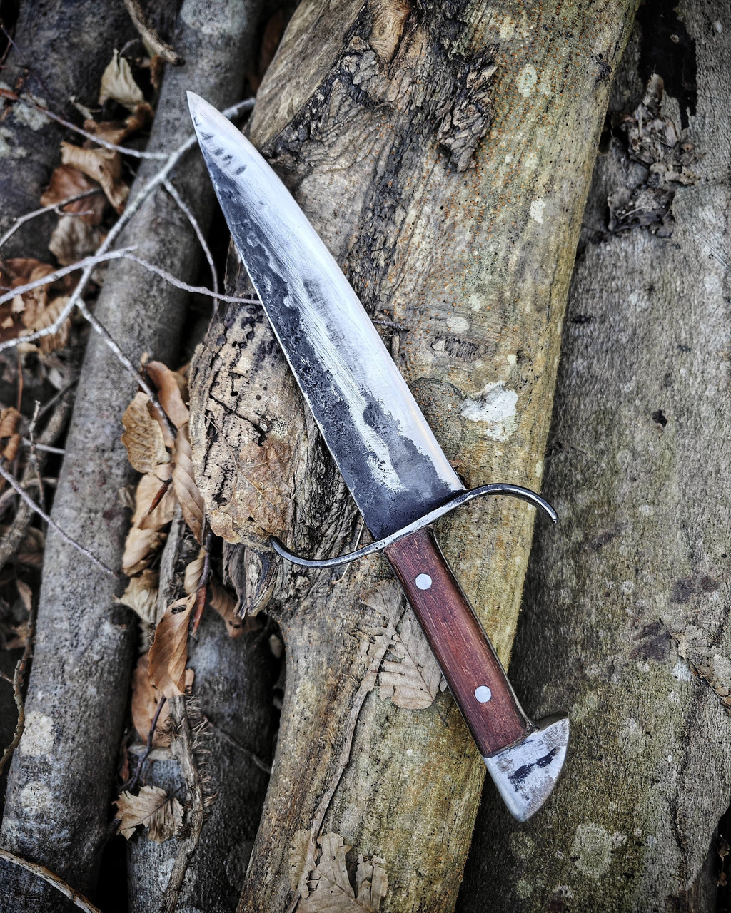 Hand-Forged Bowie Knife: Indiana Jones' Lost Treasure - Carbon Steel Blade with Genuine Leather Sheath, Perfect for Adventurers Collectors!