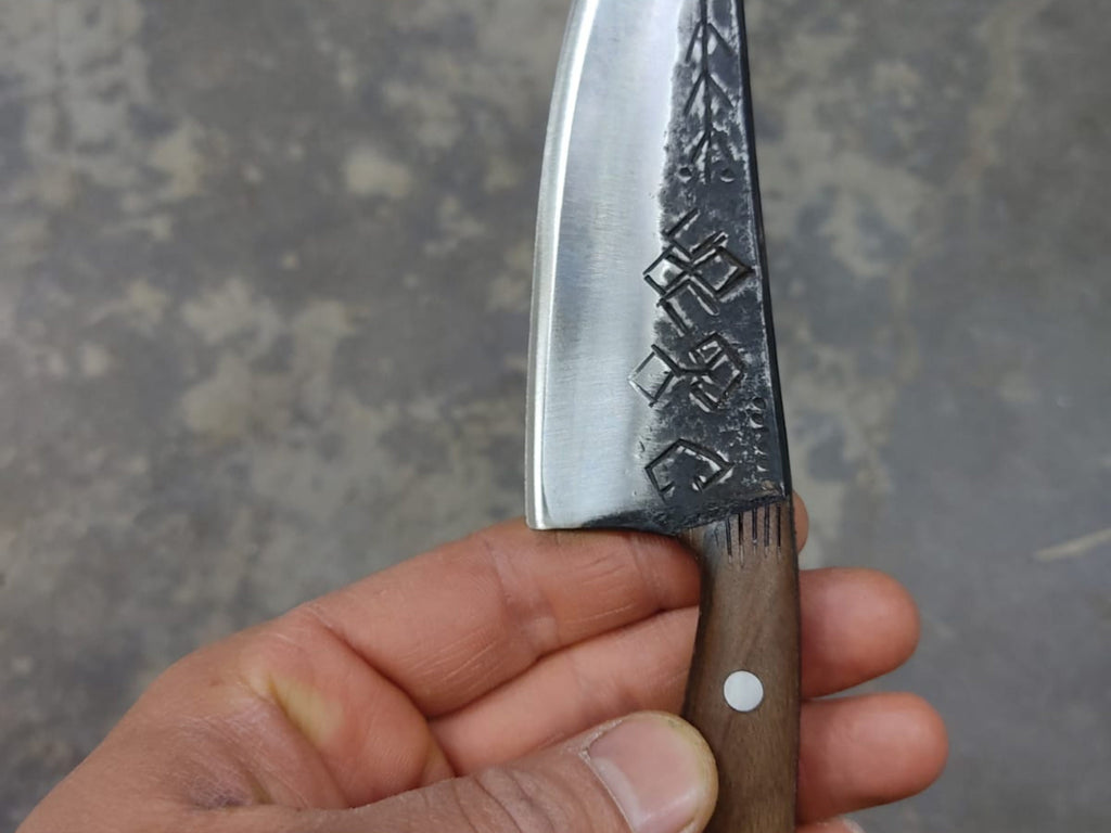 Rustic Handcrafted Knives – Timeless Craftsmanship with Genuine Leather Sheath
