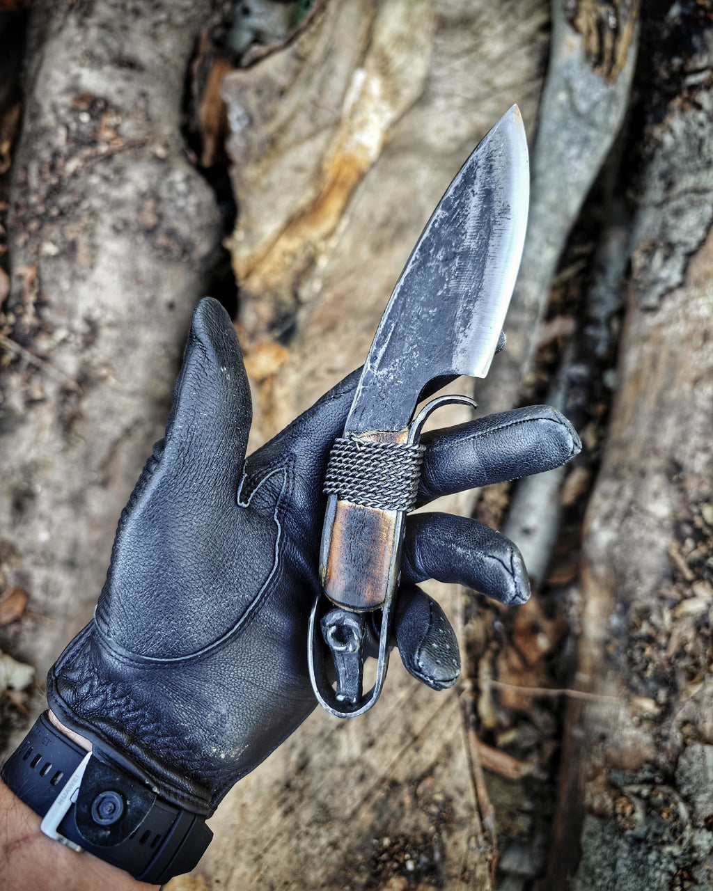Custom Carbon Knife Made by classic hand forged blacksmith skill by handmade with original steel sheath