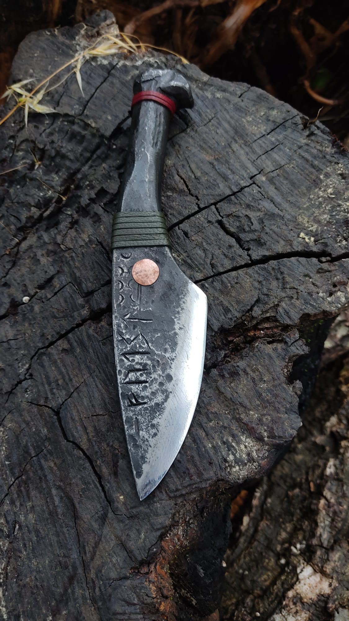Custom handmade hand forged blacksmith primitive knife