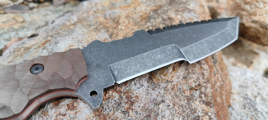 tactical handmade blacksmith knife Handcrafted Tactical Knives with Custom Kydex Sheaths – Perfect for Outdoor Enthusiasts
