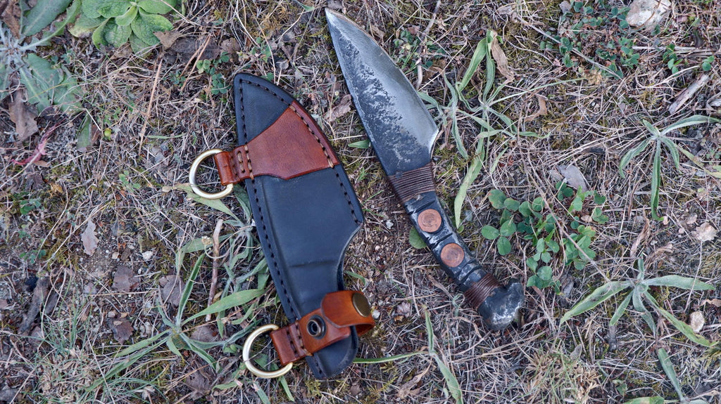 Guardians of the Ancient: Skull-Engraved Hand-Forged Knife