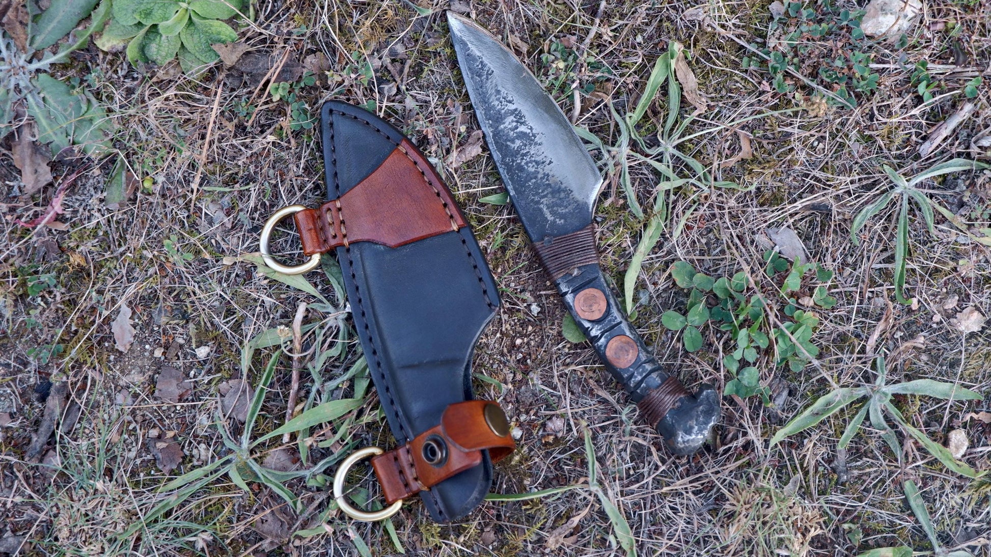 Guardians of the Ancient: Skull-Engraved Hand-Forged Knife