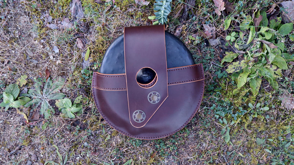 Bushcraft primitive hand forge camp pan with genuie leather bag