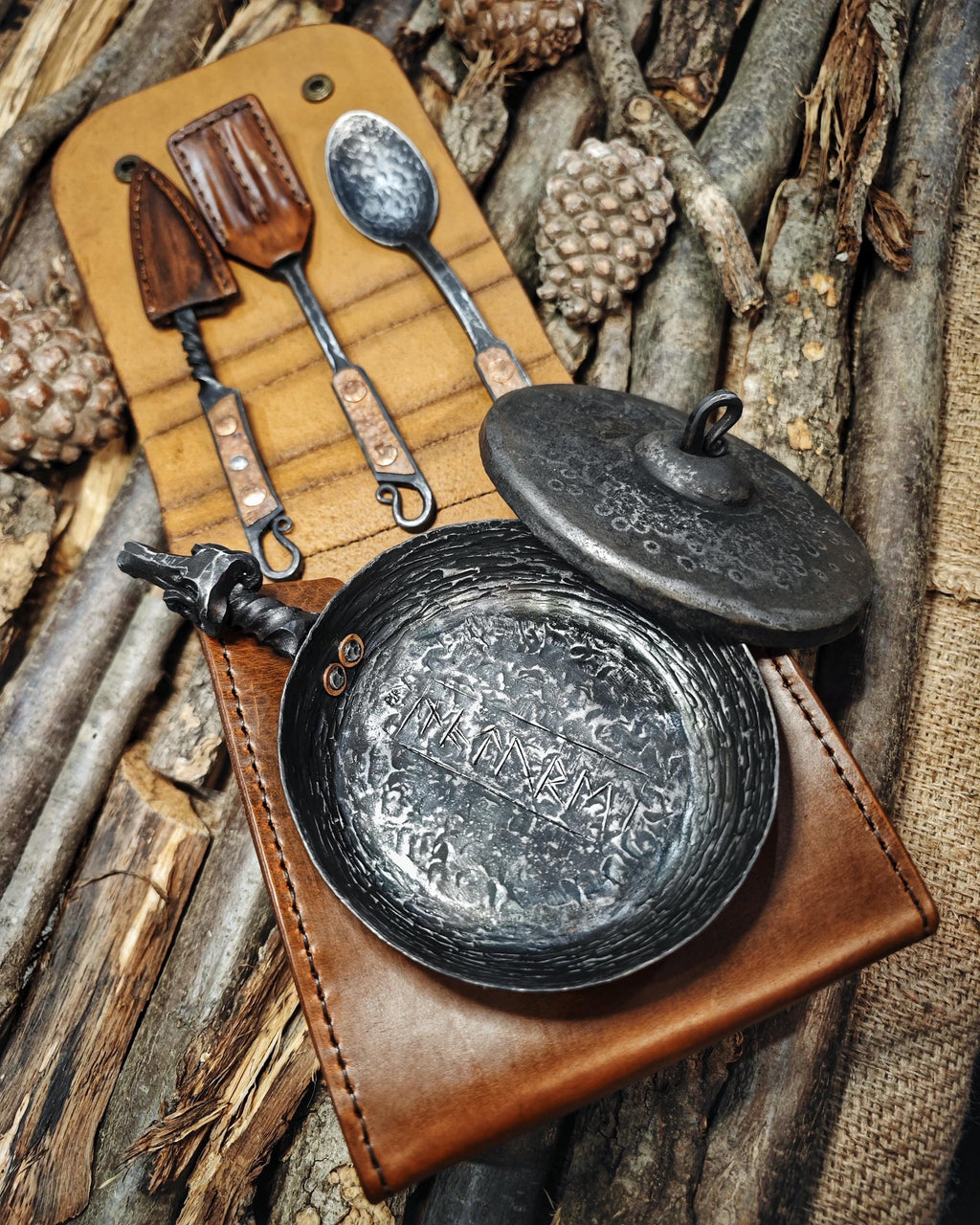 primitive camp set
