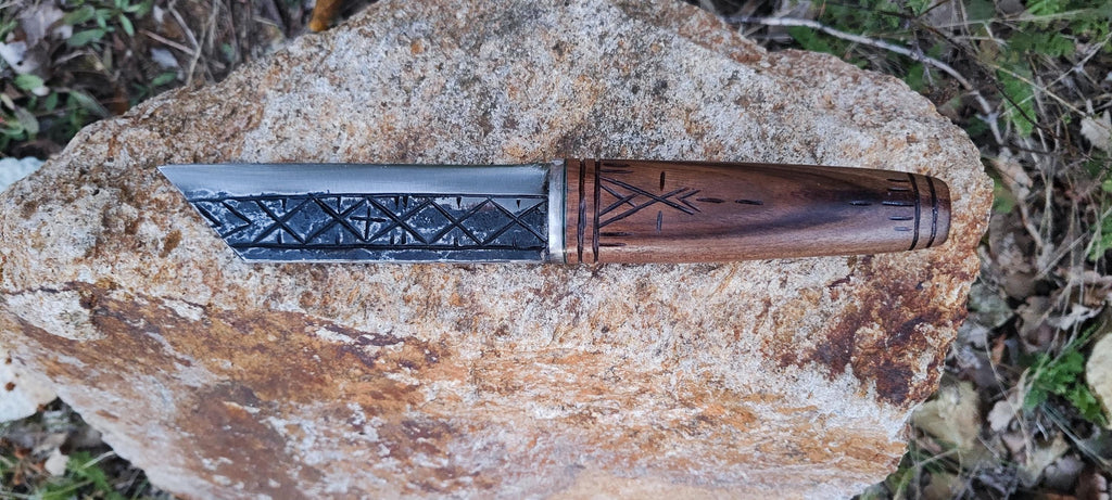 Handmade blacksmith uniquie style custom Viking Ragnar carbon steel hunter bushcraft knife with leather sheath