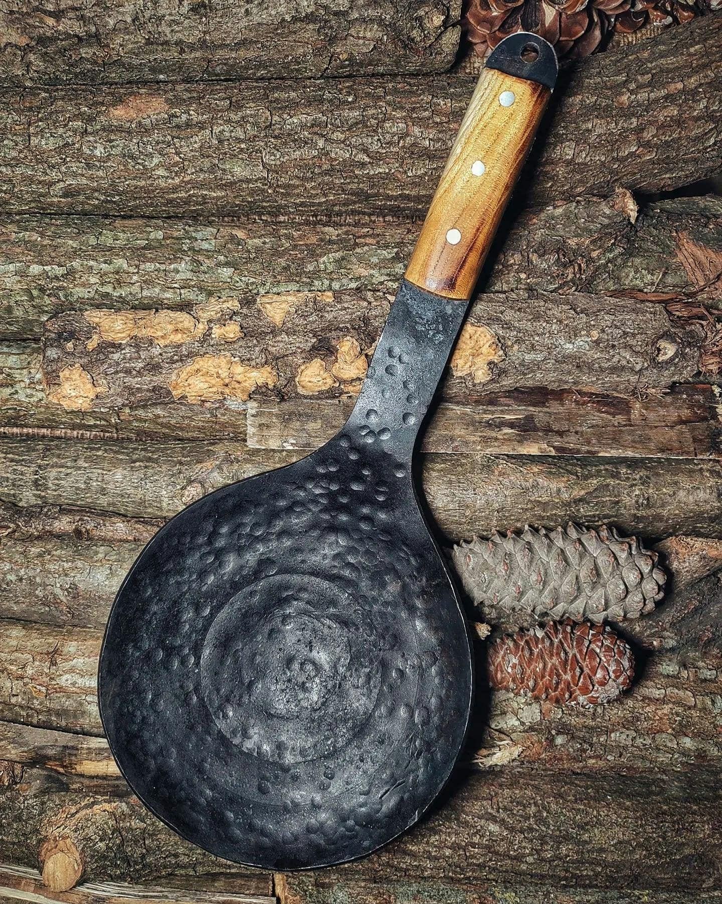 bushcraft Handmade blacksmith forged pan