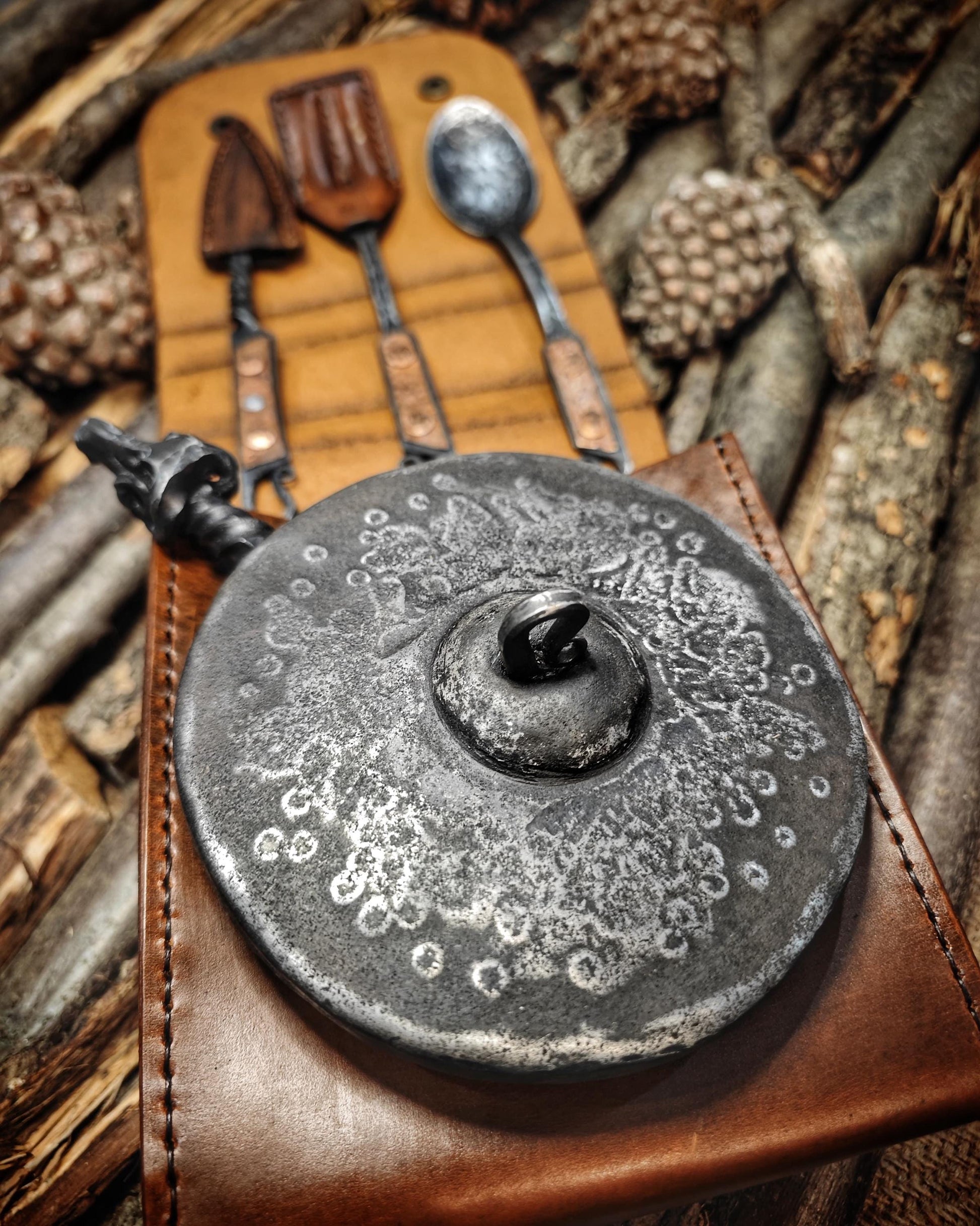 primitive camp set