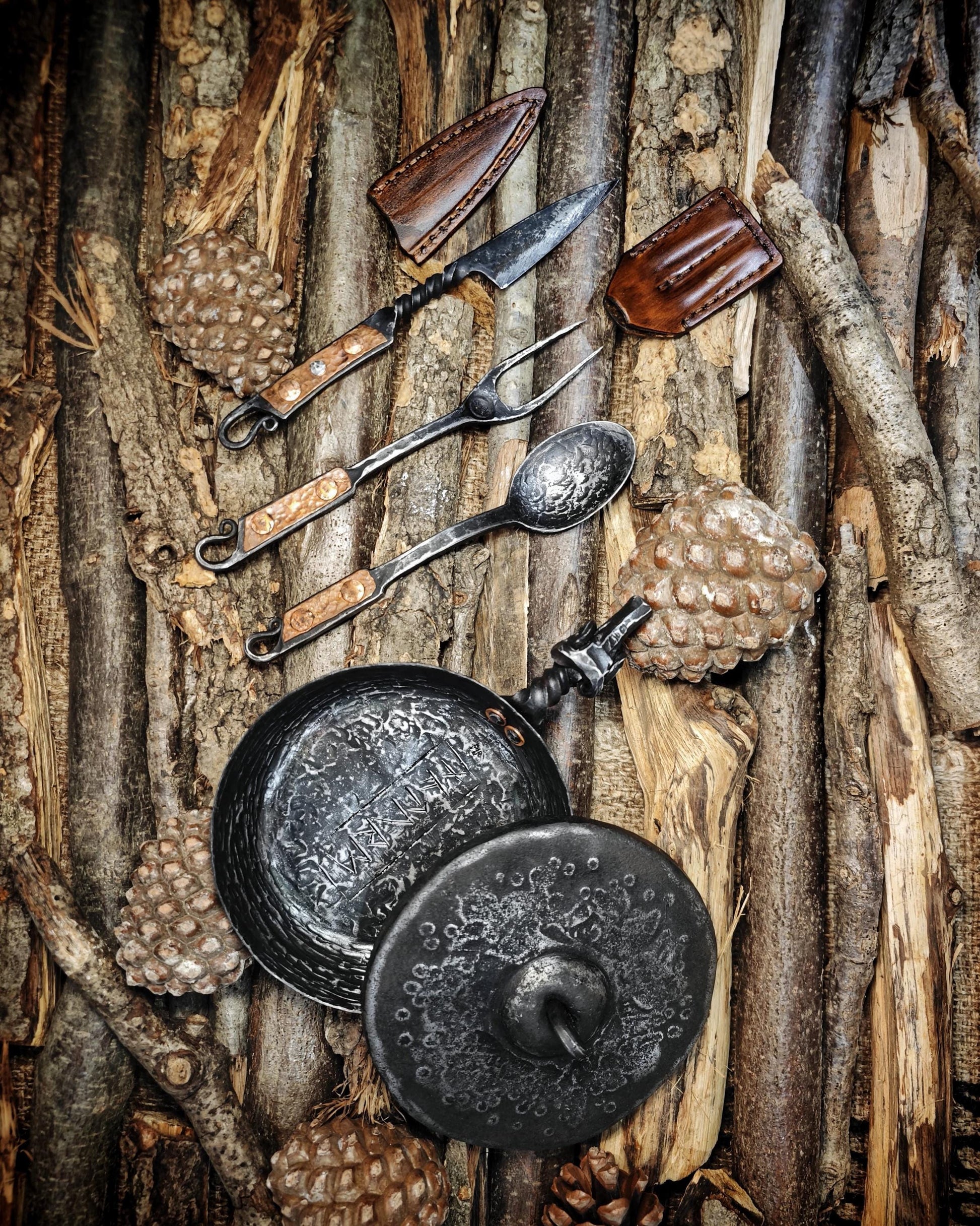primitive camp set