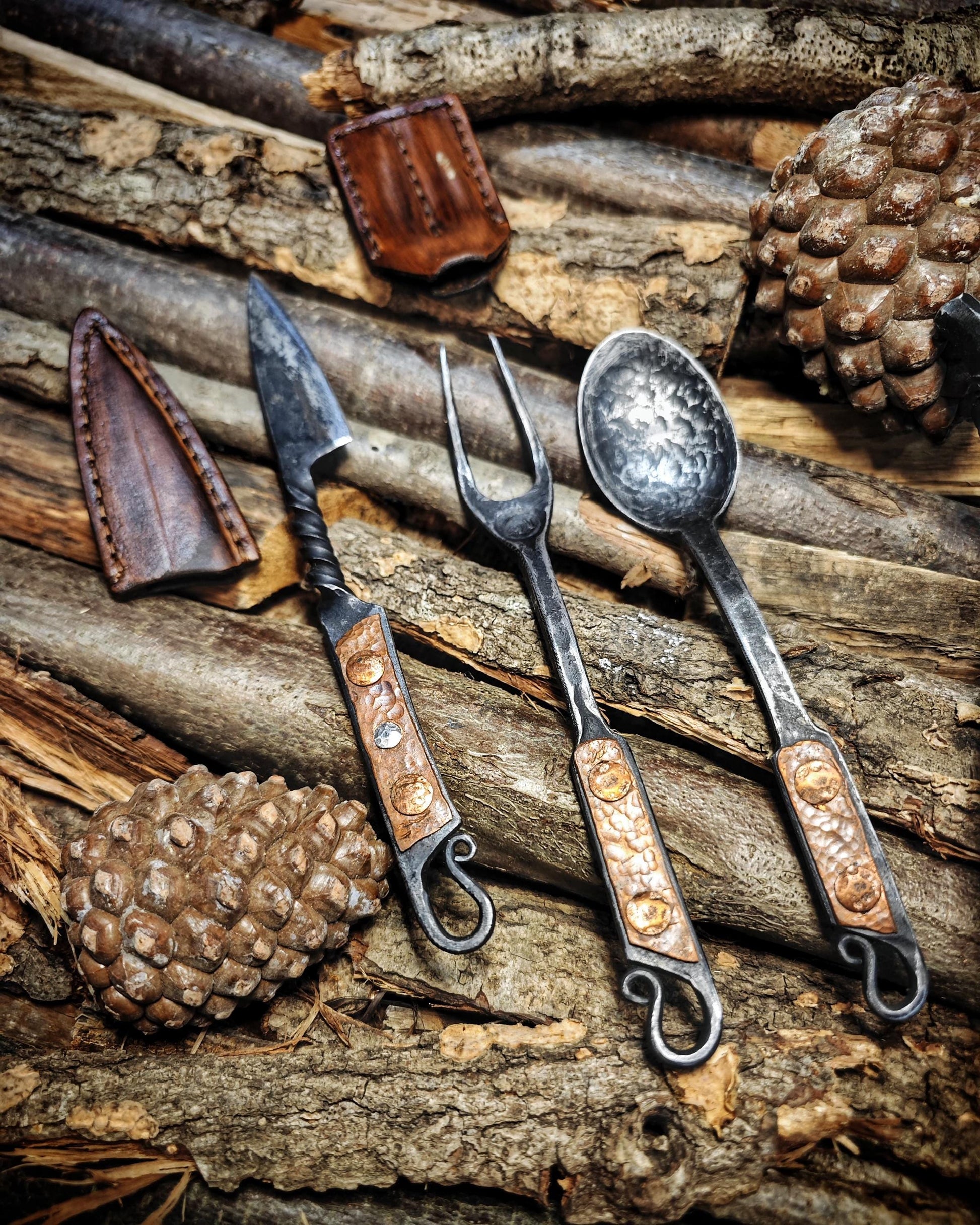 primitive camp set