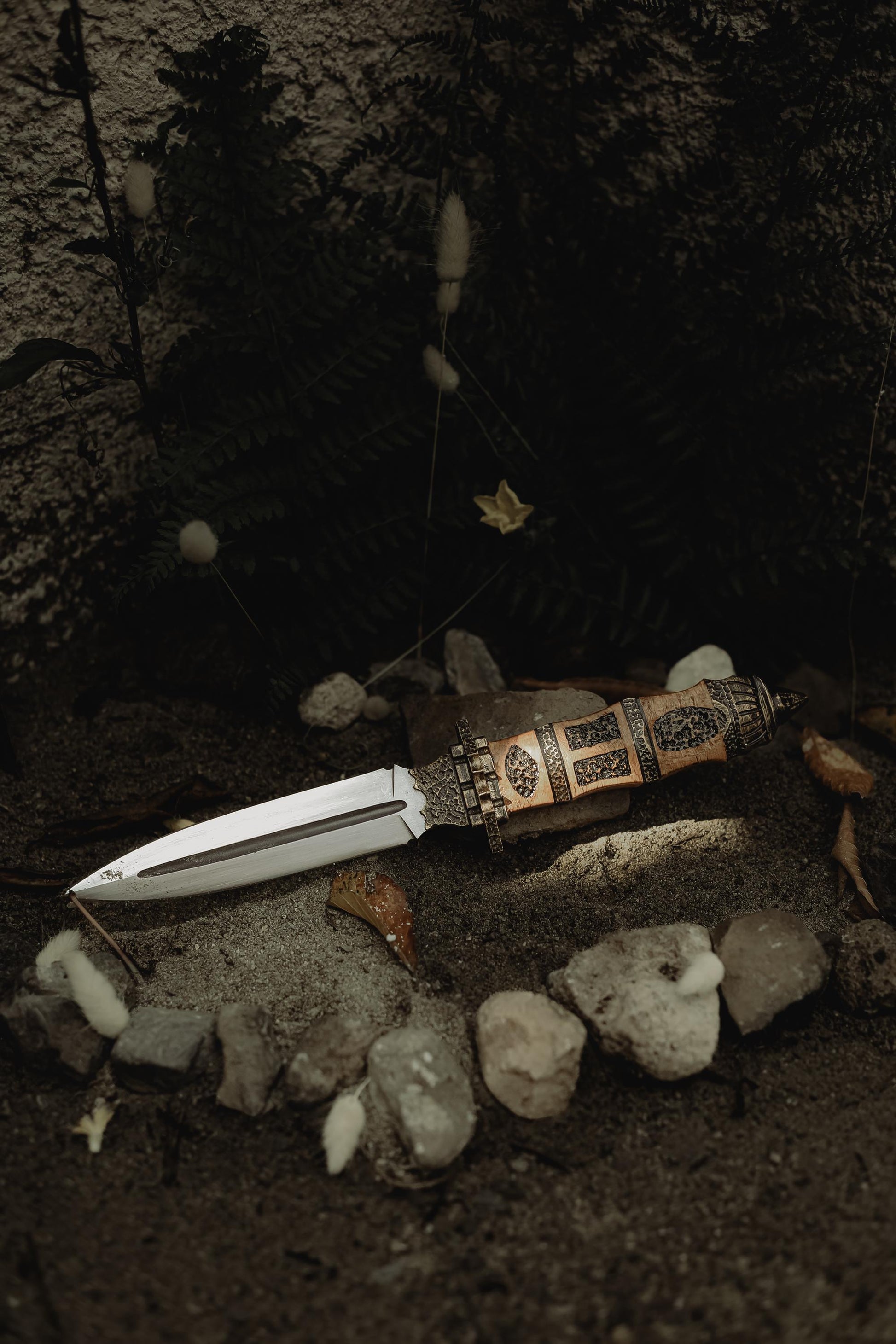 King Arthur's Knife: Legendary Handcrafted Knife and Leather Sheath