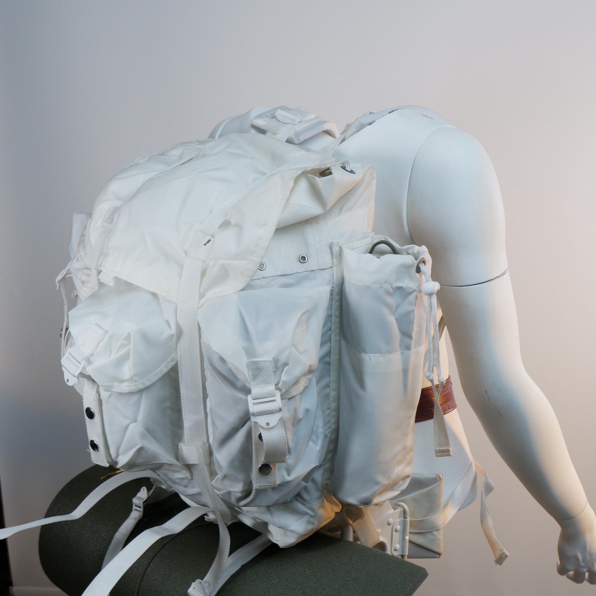 Ultimate Military-Grade Snow Camouflage Backpack - Tested for the Wilderness