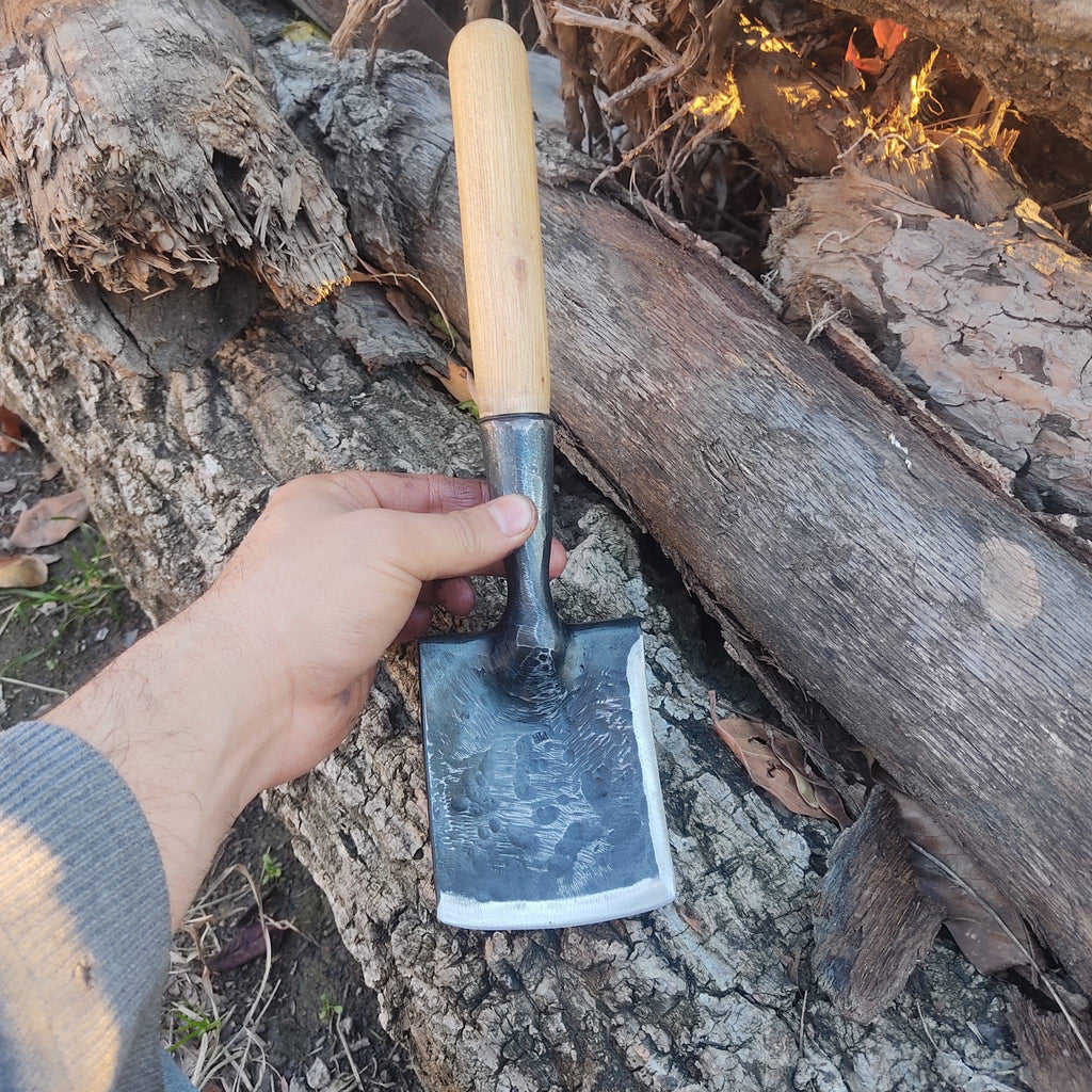 Mini Bushcraft Gear Sturdy and Durable Blacksmith Handmade Survival Shovel: Your Perfect Tool for Survival