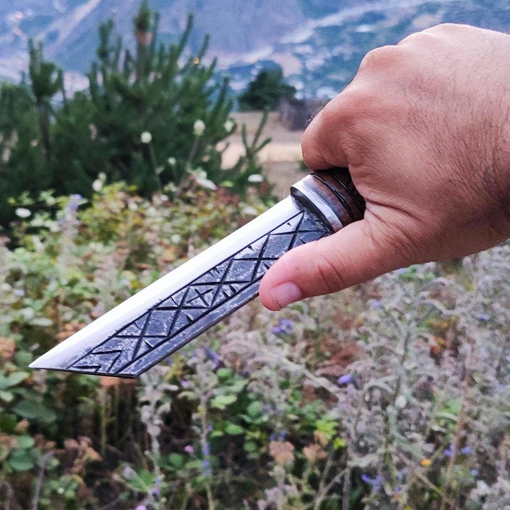 Handmade blacksmith uniquie style custom Viking Ragnar carbon steel hunter bushcraft knife with leather sheath