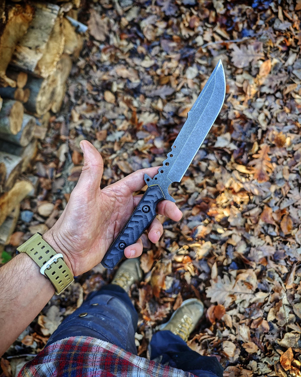 tactical handmade blacksmith knife perfect for handmade knife lovers