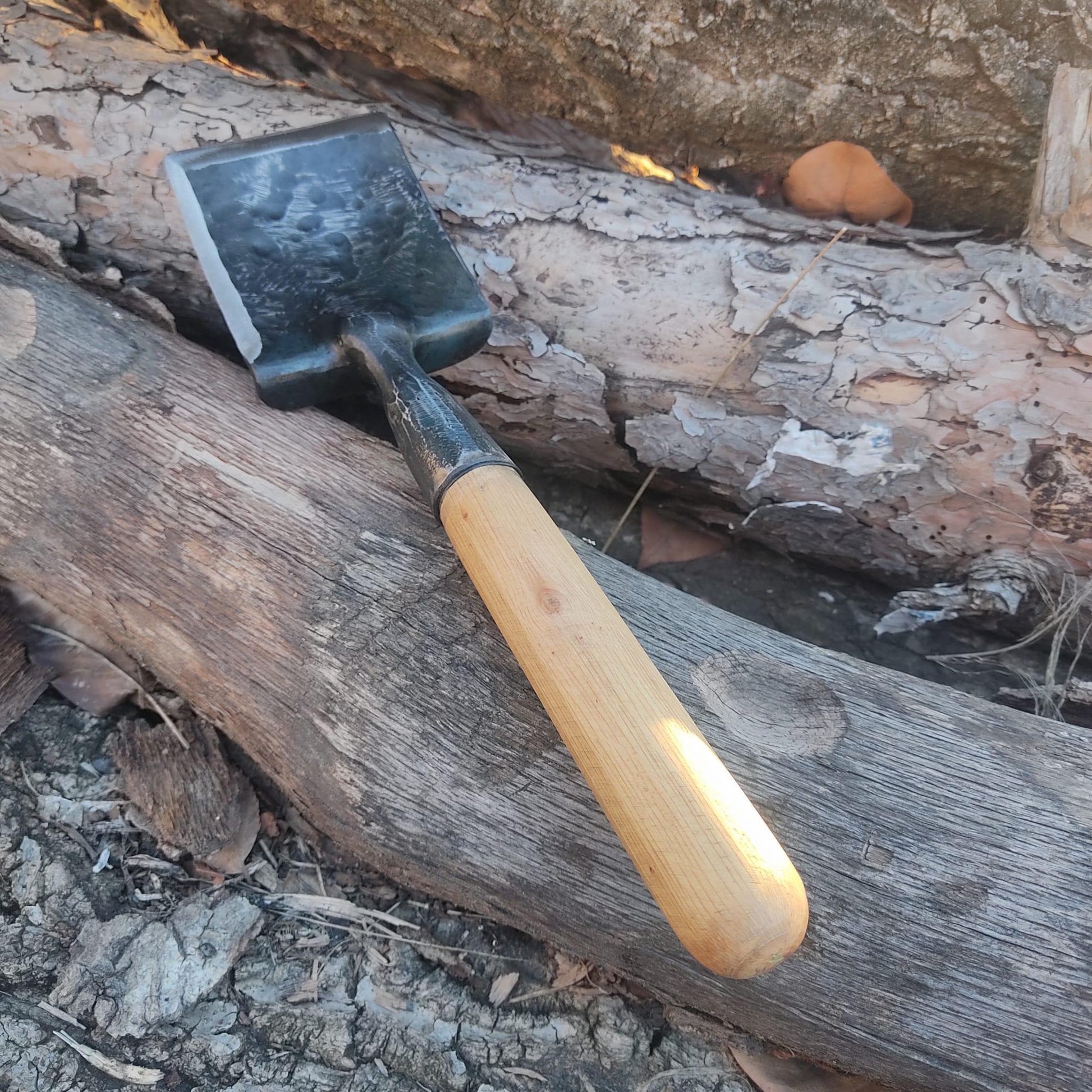 Mini Bushcraft Gear Sturdy and Durable Blacksmith Handmade Survival Shovel: Your Perfect Tool for Survival