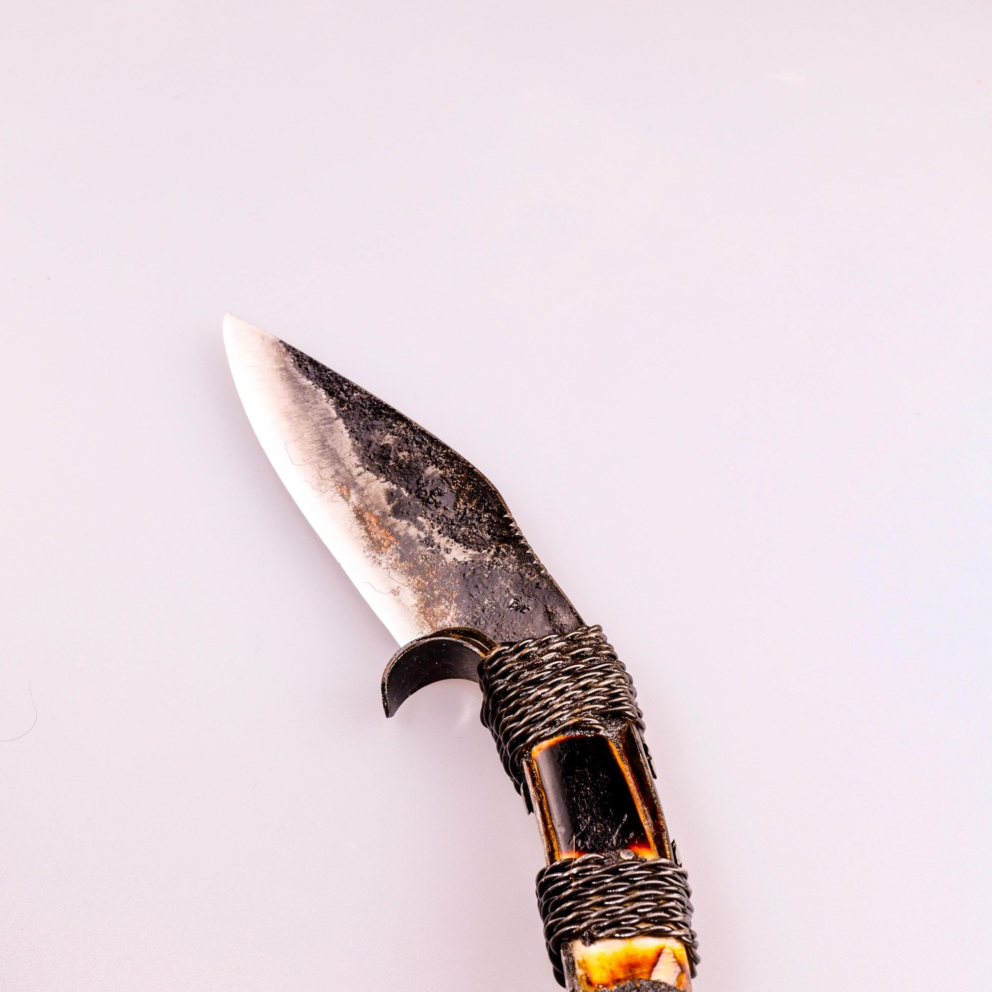 Handmade blacksmith uniquie style custom carbon steel hunter bushcraft knife with leather sheath