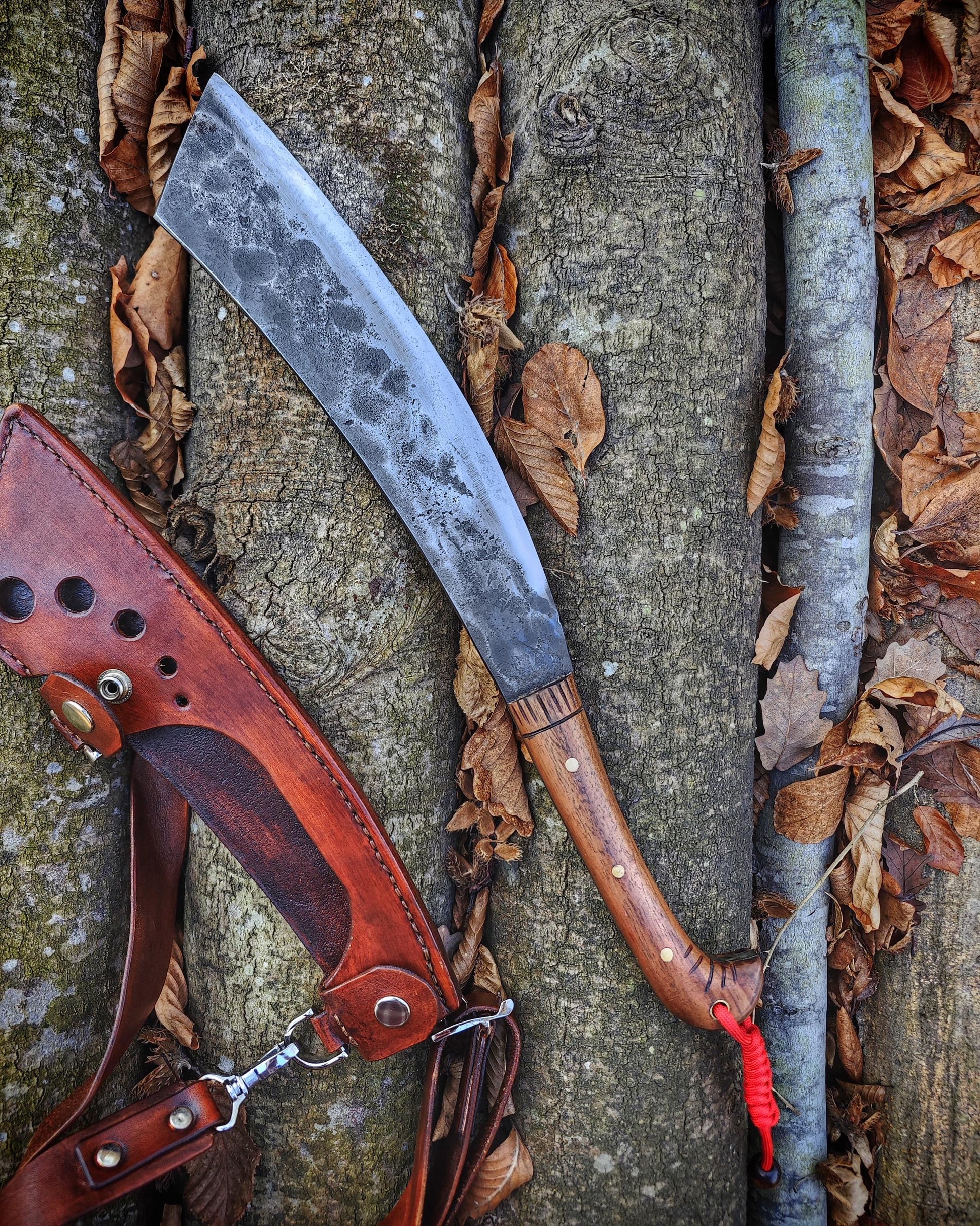 Handmade blacksmith uniquie style custom carbon steel hunter bushcraft machete knife with leather sheath
