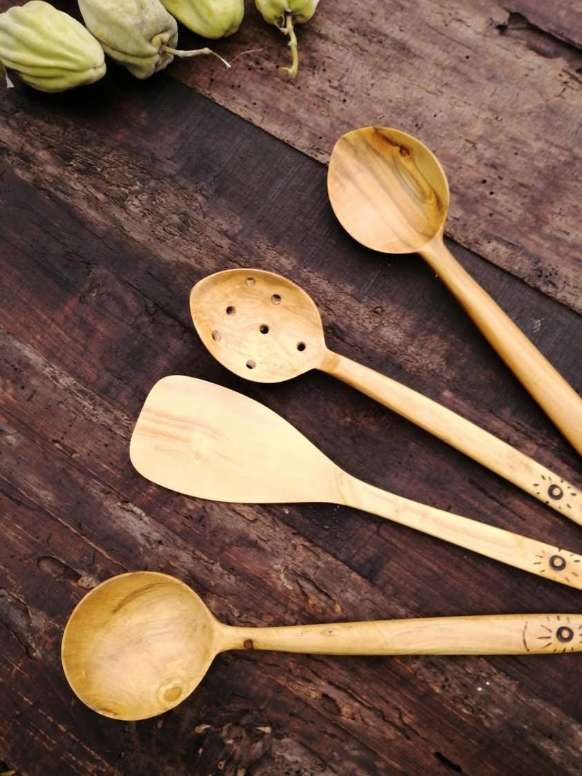 hamd carved rustic kitchen gear