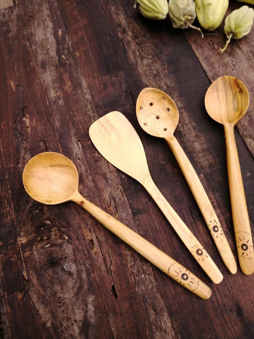 hamd carved rustic kitchen gear