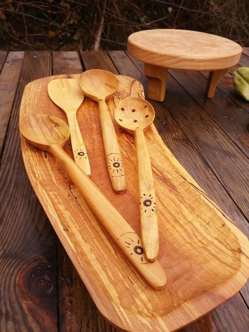 hamd carved rustic kitchen gear